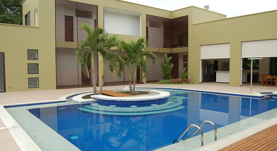 piscina noche  casa campestre giradot