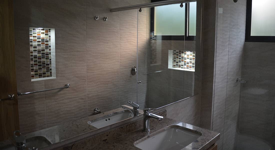 banos casa campestre en La Vega