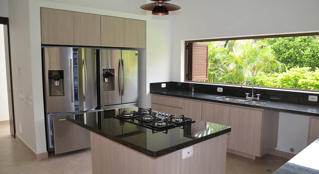 cocina casa campestre mesa de yeguas